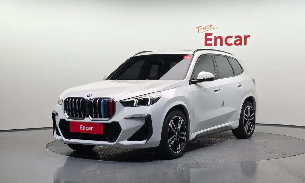 BMW X1 — фото 1
