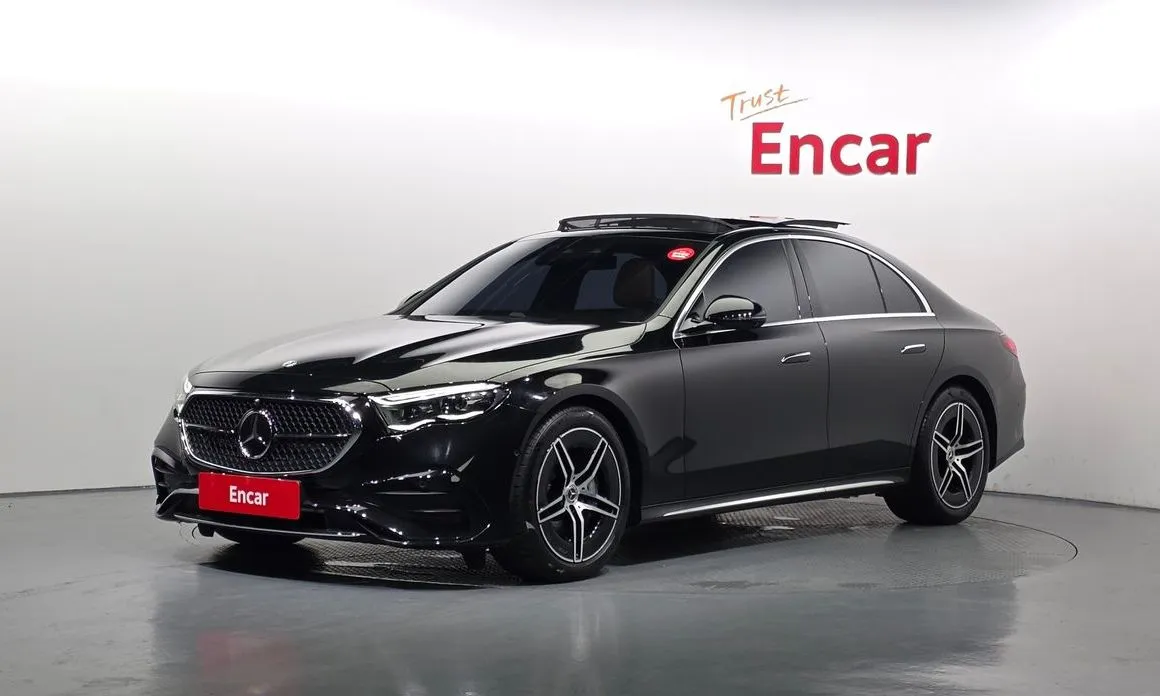 Mercedes-Benz E-Class — фото 1