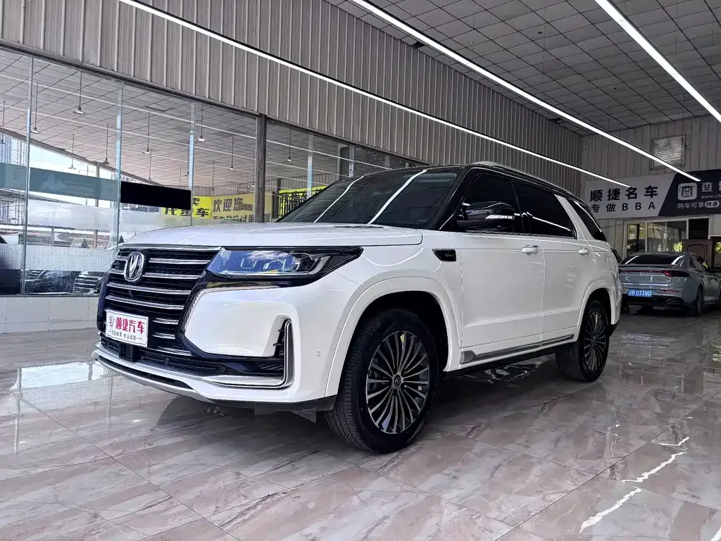 Changan CS95 — фото 1