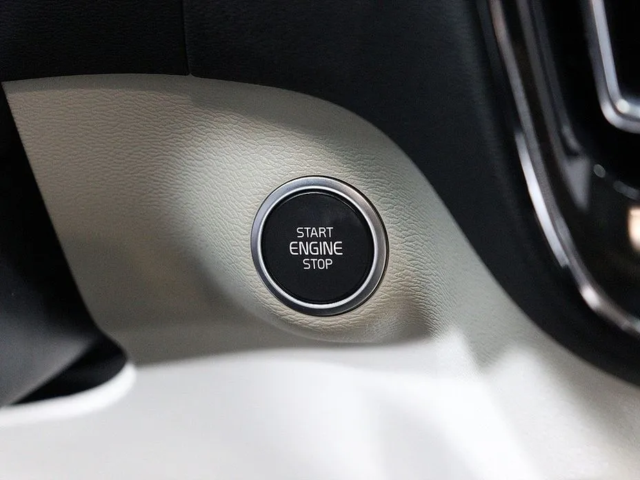 Volvo XC40 2024 из KR, фото 10
