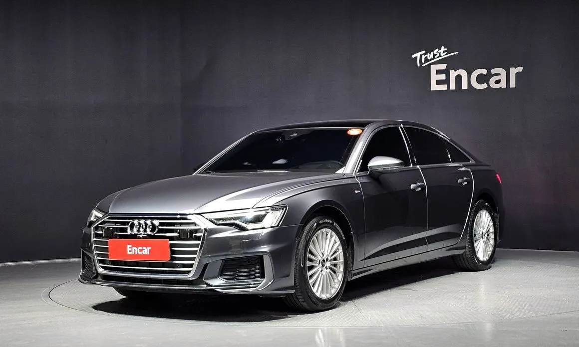 Audi A6 — фото 1