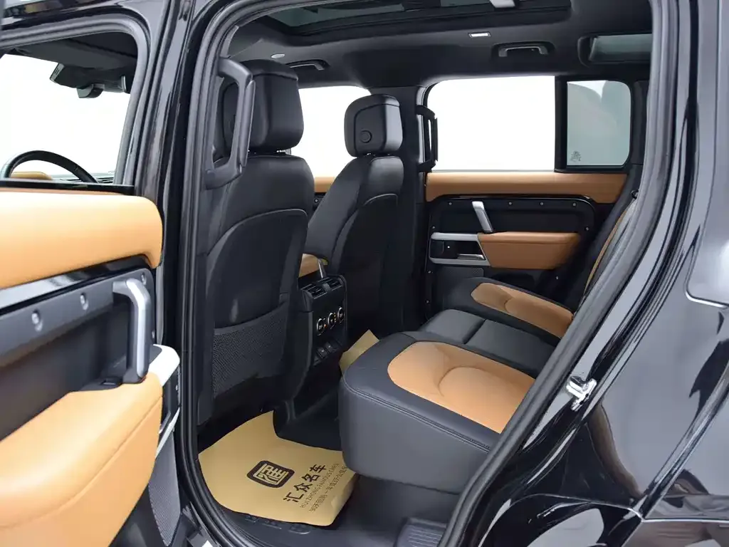 Land Rover Defender — фото 2