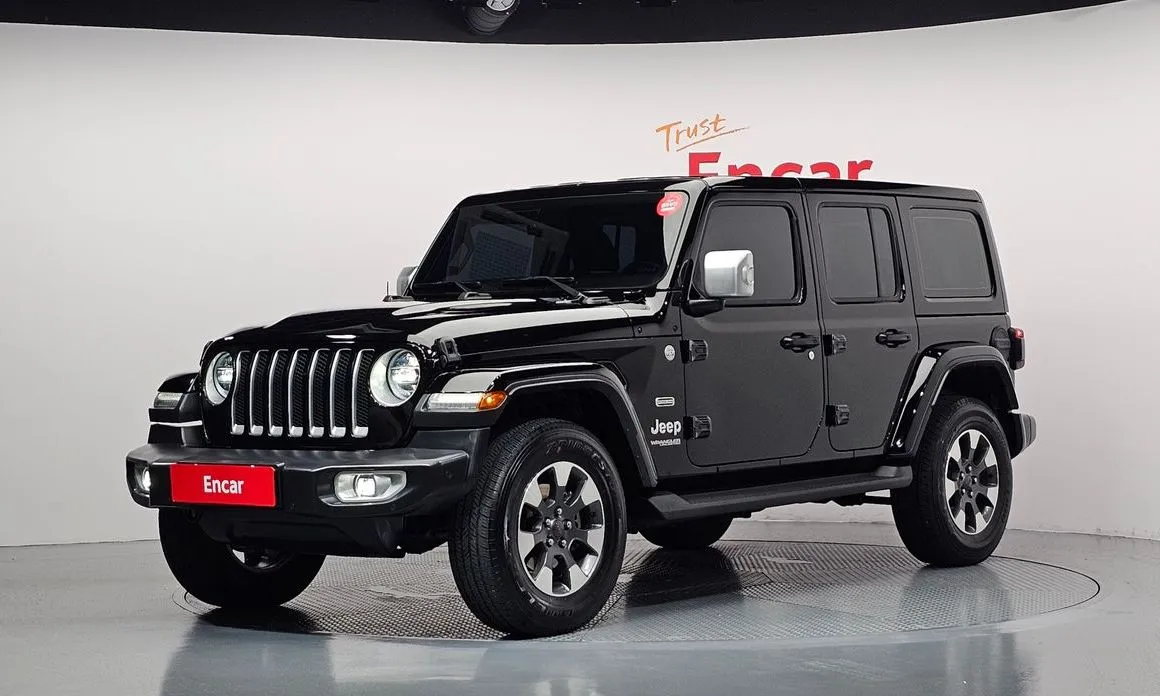 Jeep Wrangler — фото 1