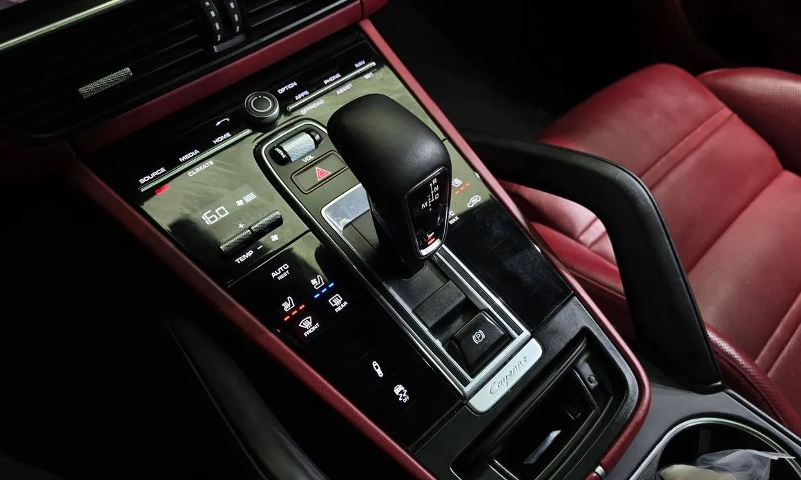 Porsche Cayenne 2023 из KR, фото 8