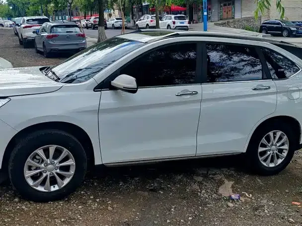 Haval M6 — фото 10