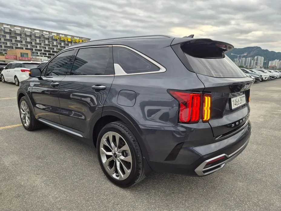 Kia Sorento — фото 4