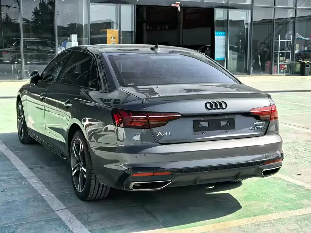Audi A4L — фото 4
