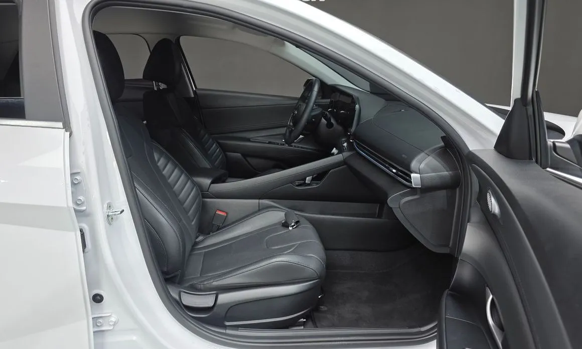 Hyundai AVANTE — фото 9