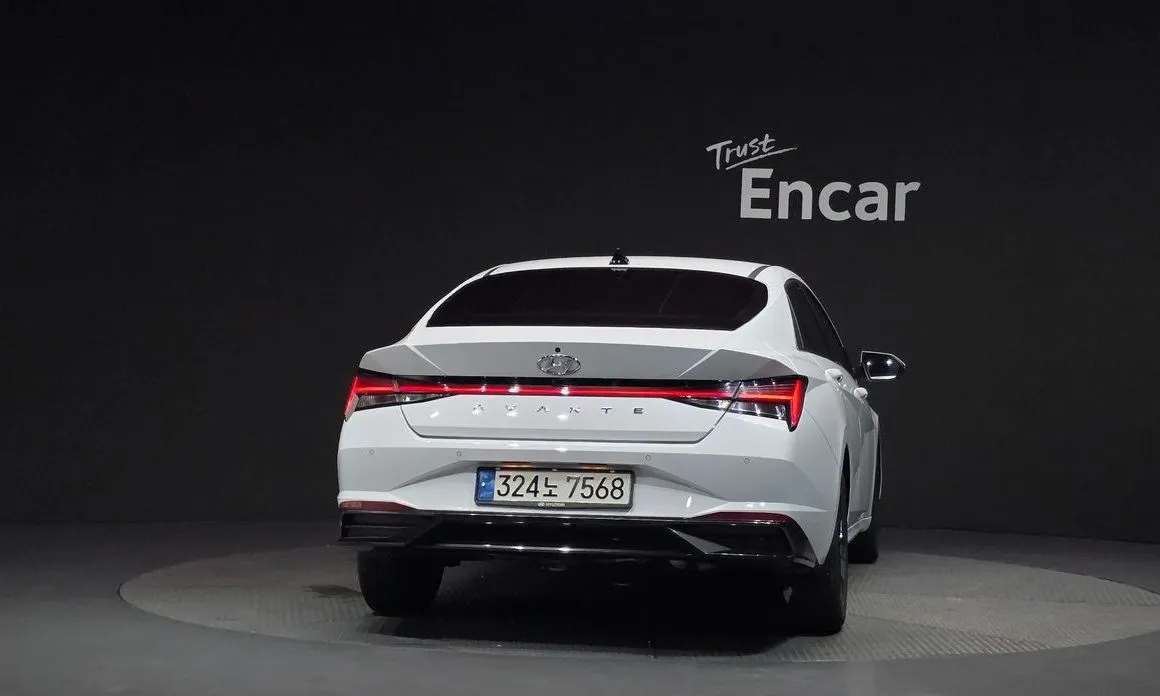 Hyundai AVANTE — фото 3