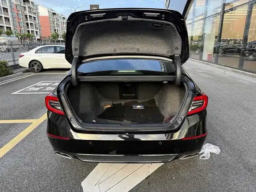 Honda Accord — фото 5