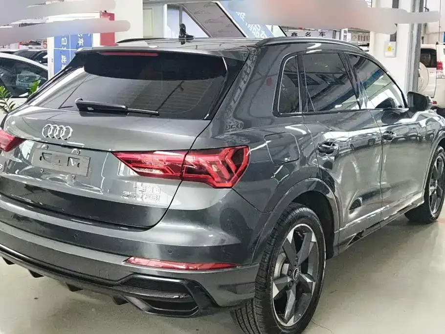 Audi Q3 — фото 3