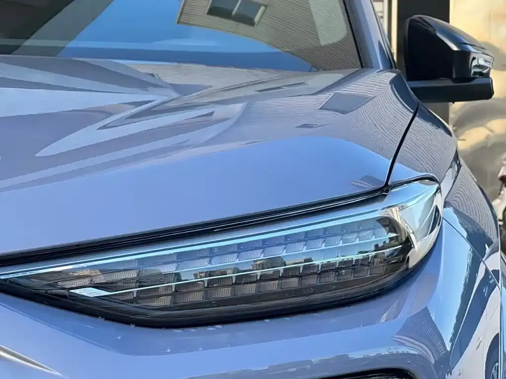 Audi Q6L e-tron — фото 6