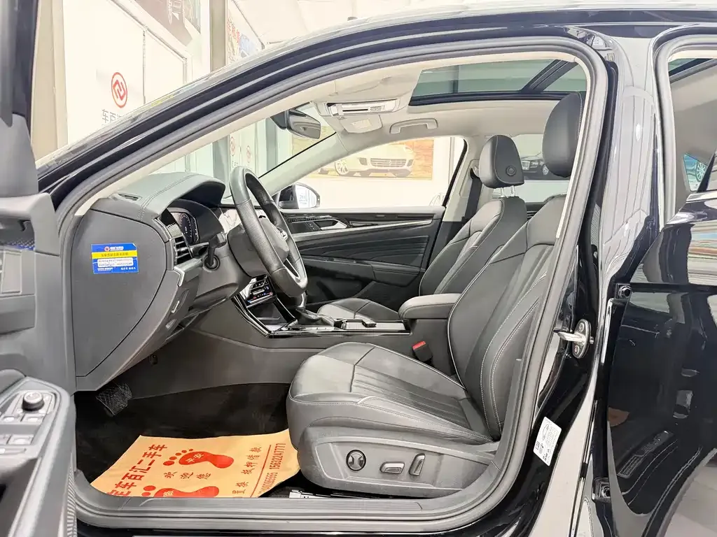 Volkswagen Passat — фото 6