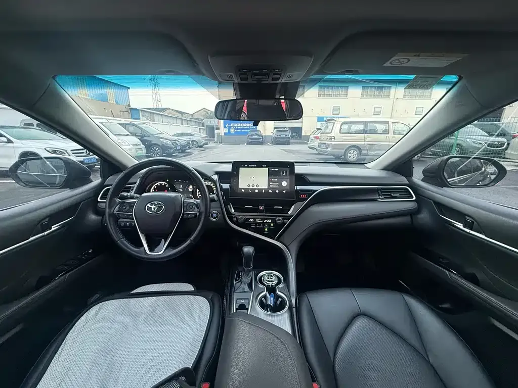 Toyota Camry 2022 из CN, фото 8