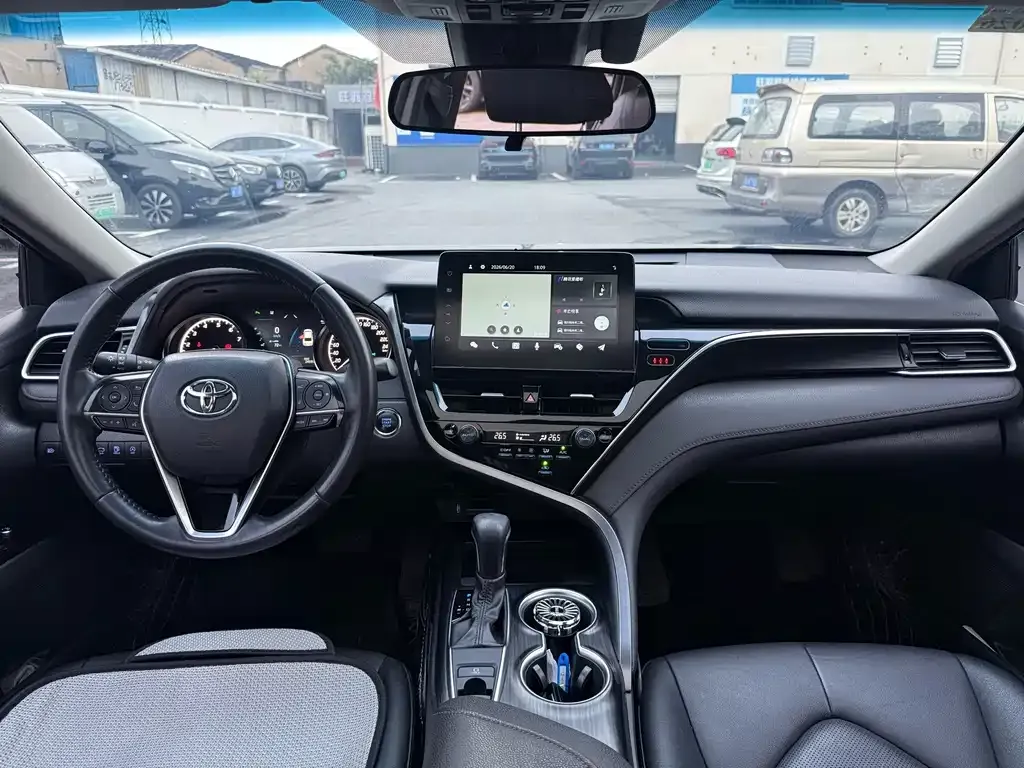Toyota Camry 2022 из CN, фото 3