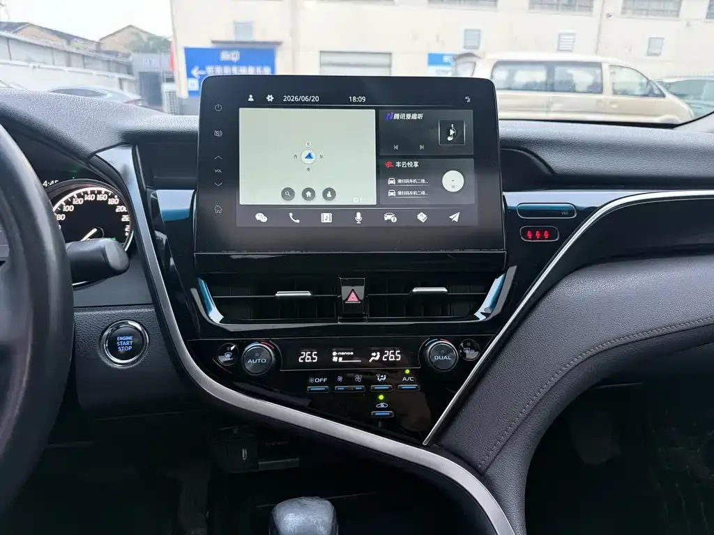 Toyota Camry 2022 из CN, фото 2