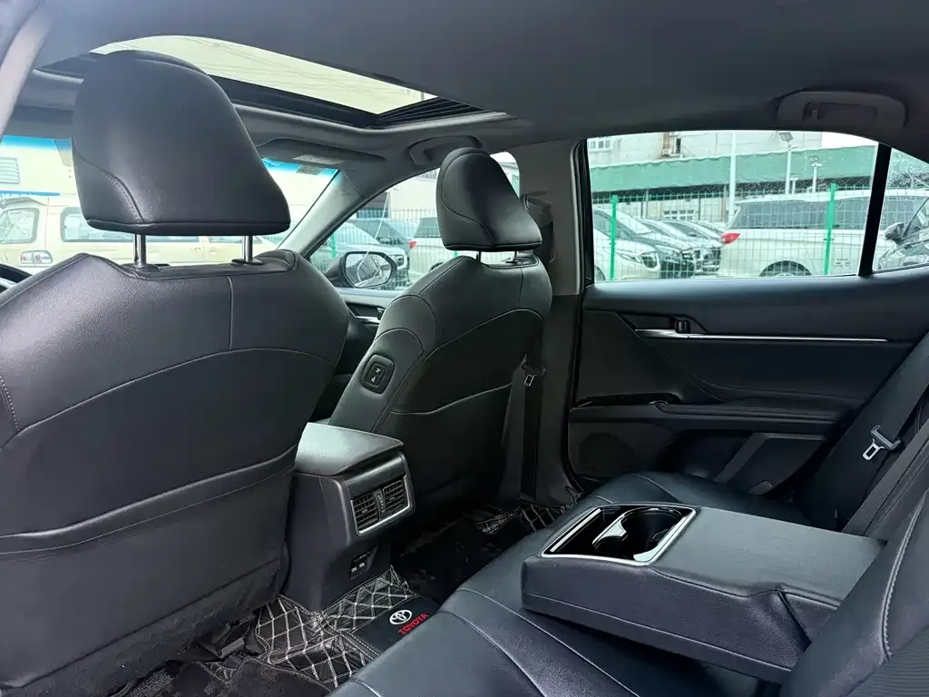 Toyota Camry 2022 из CN, фото 10