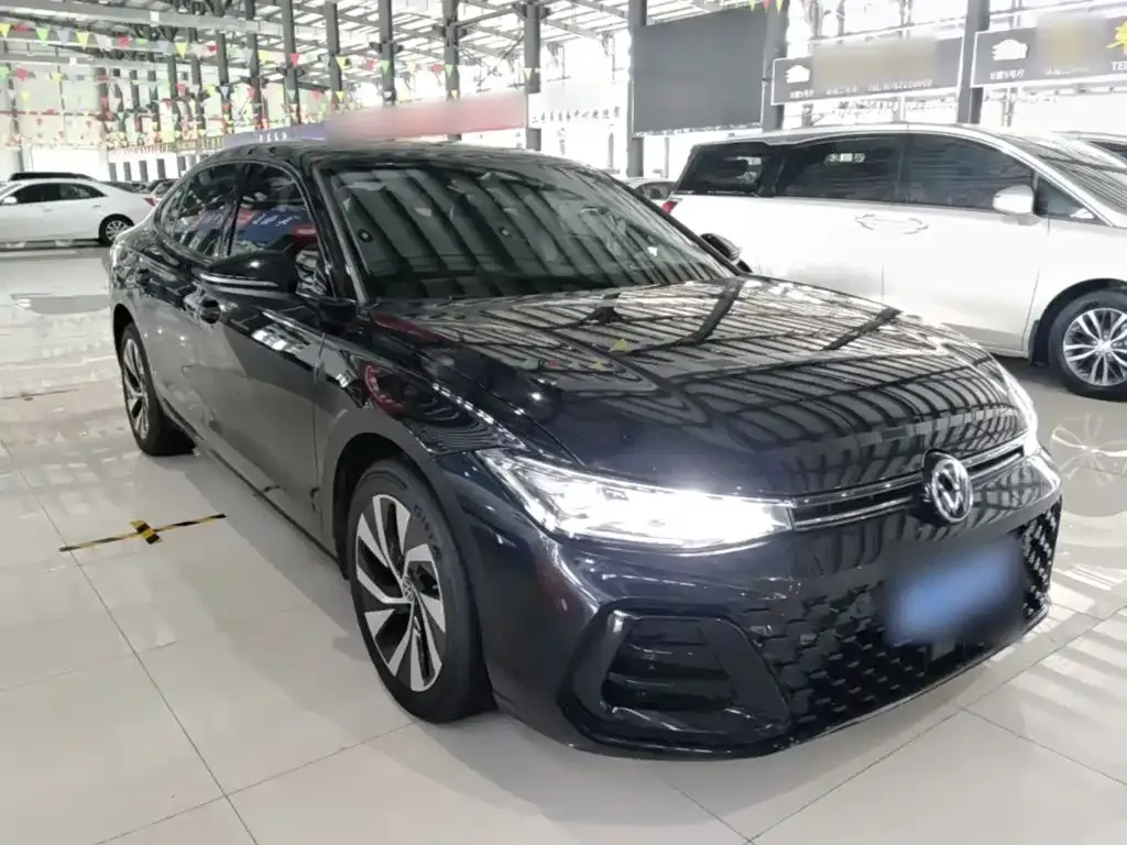 Volkswagen Passat — фото 10