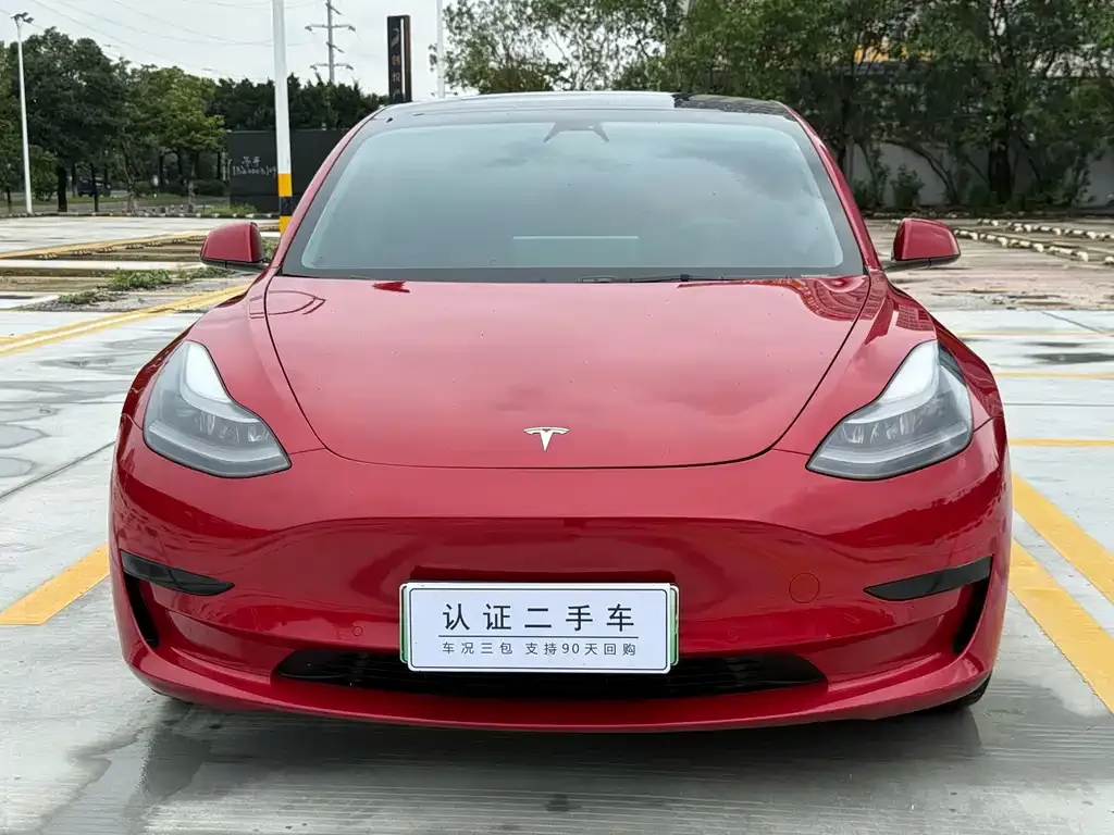Tesla Model 3 — фото 5