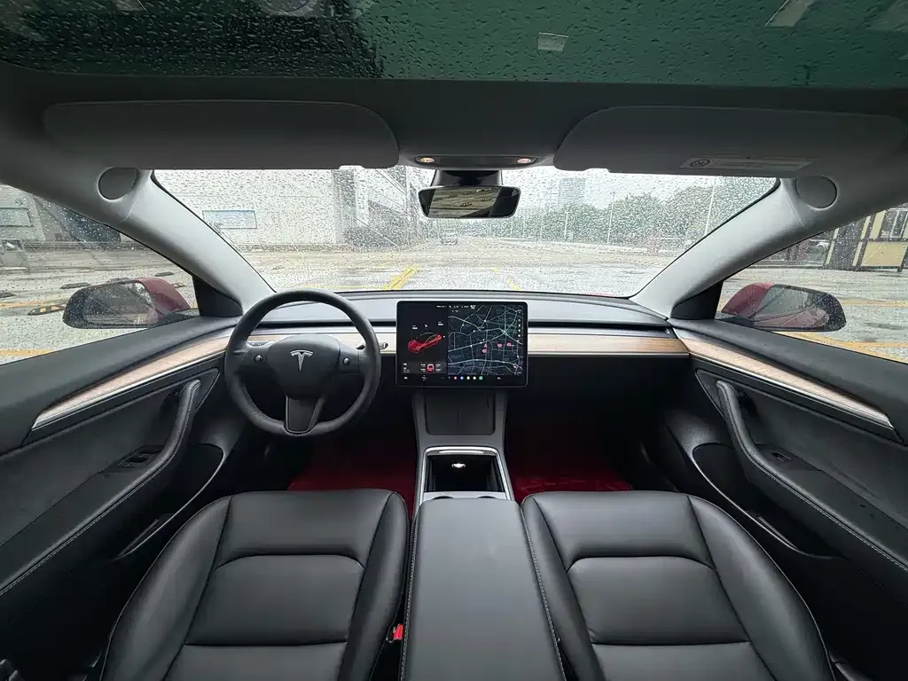 Tesla Model 3 — фото 6