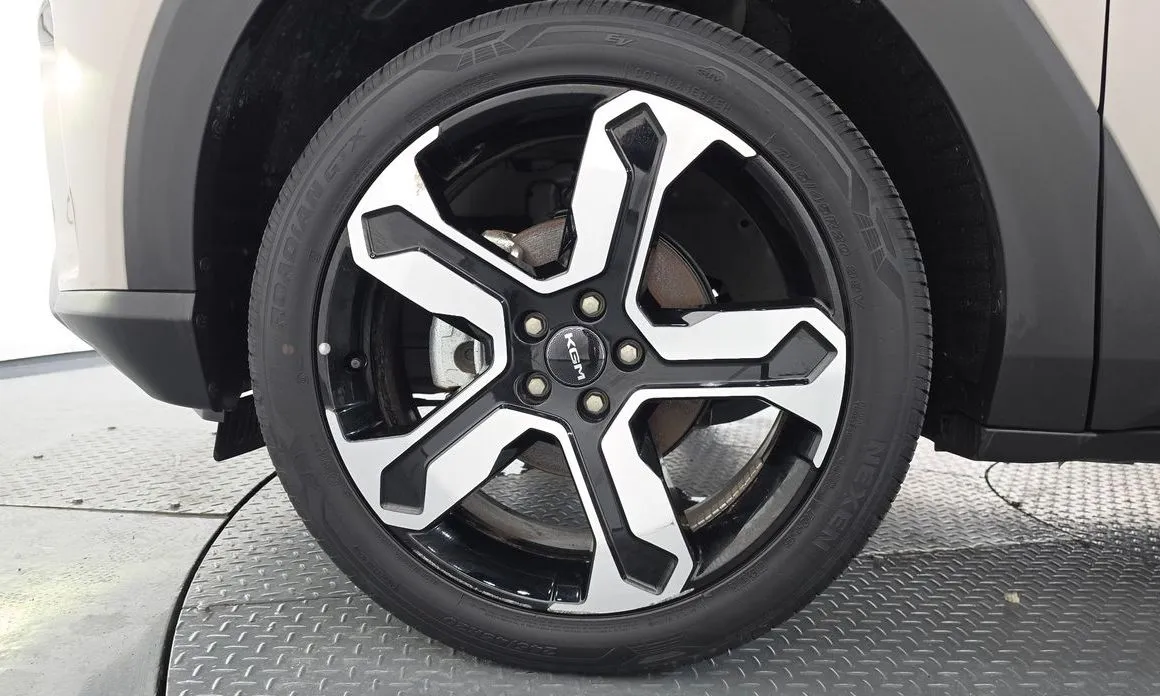KG Mobility (Ssangyong) Torres — фото 10