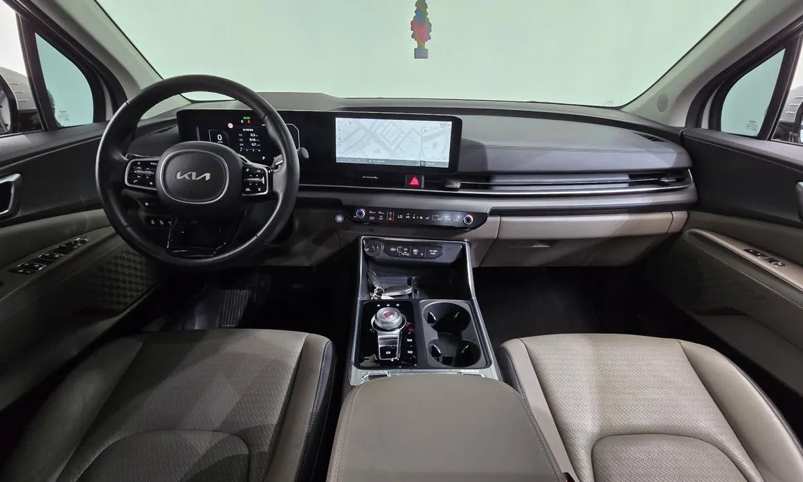 Kia Carnival — фото 10