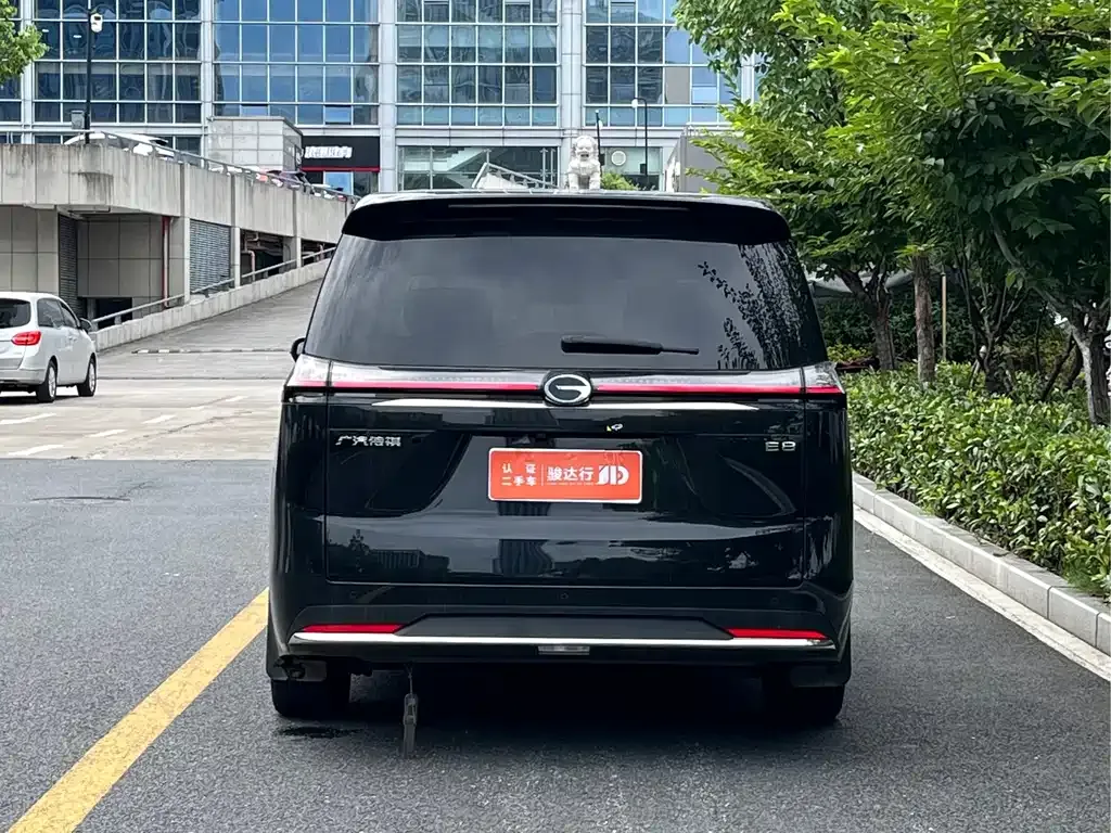 GAC Motor Trumpchi E8 — фото 10