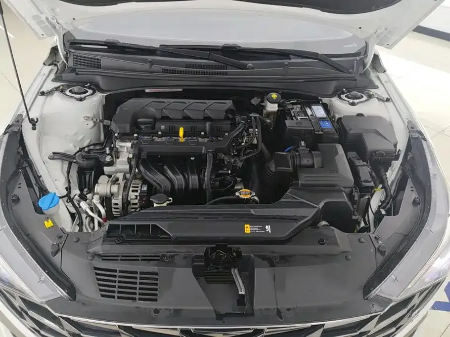 Hyundai Elantra — фото 10