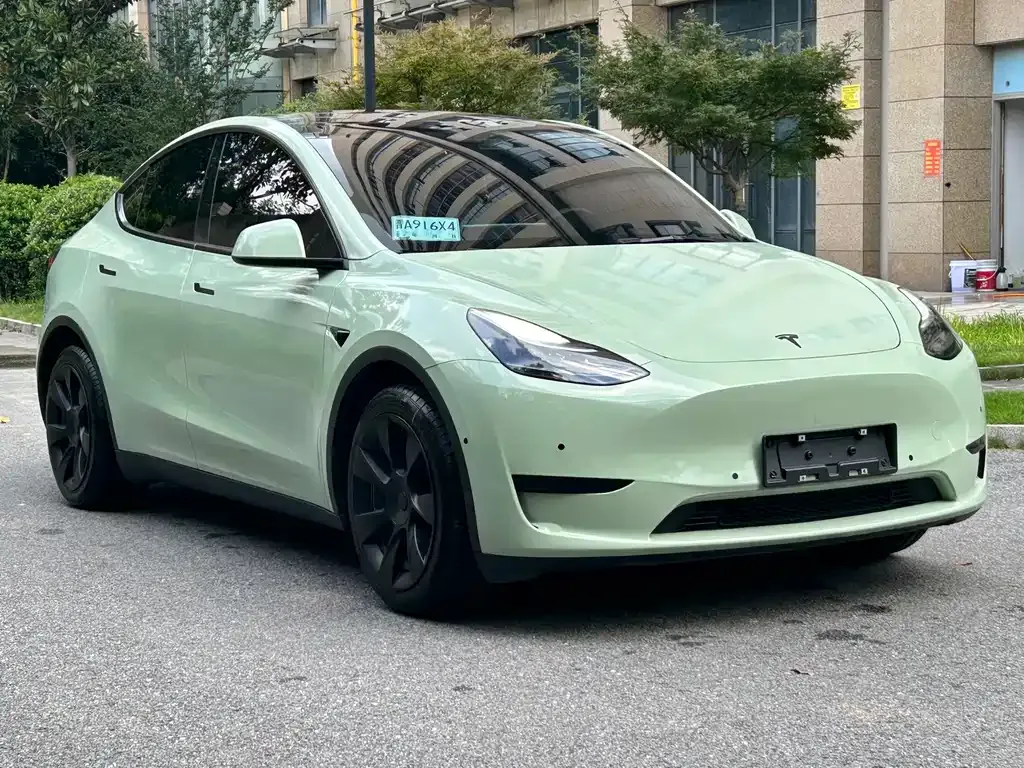 Tesla Model Y — фото 6