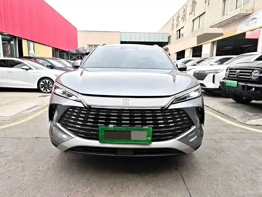 BYD L DM-i — фото 7