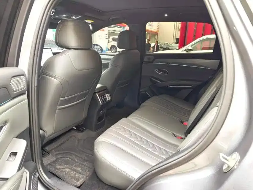 BYD L DM-i — фото 2