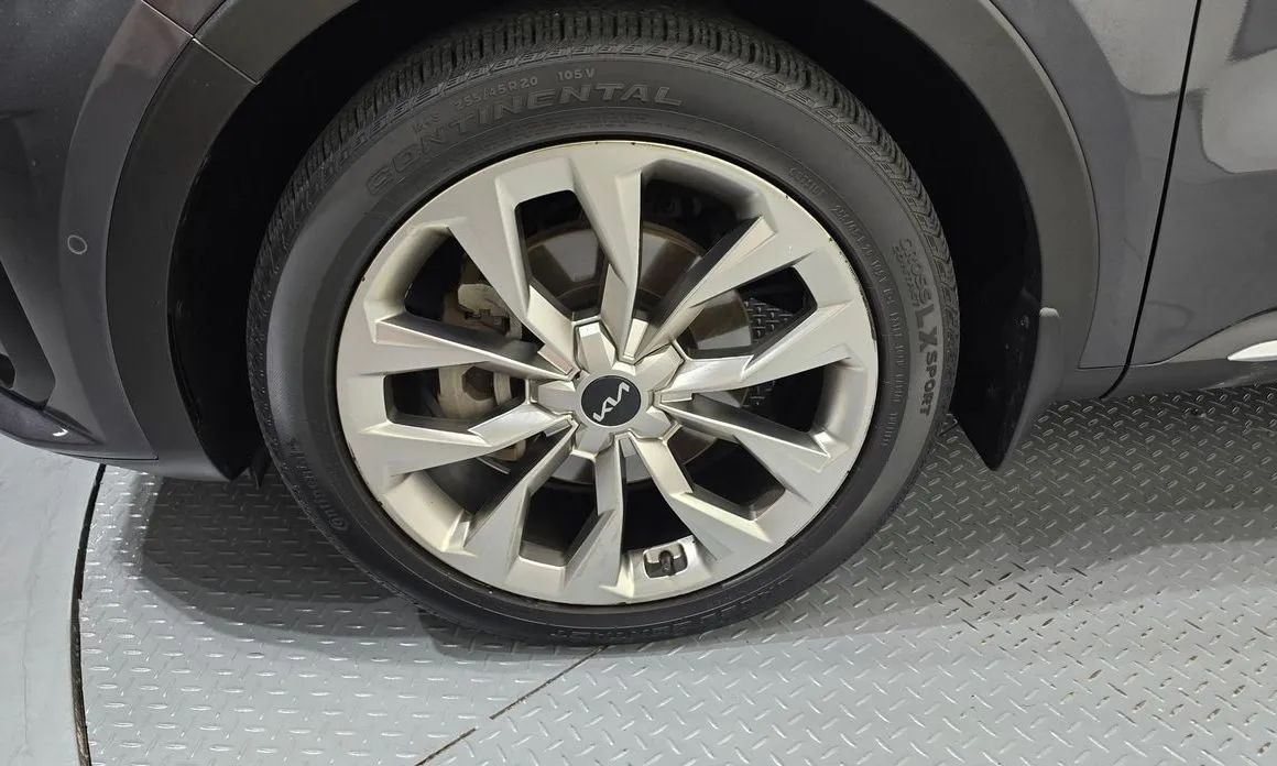 Kia Sorento — фото 9