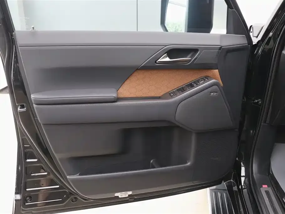 Lexus GX 2026 из CN, фото 6