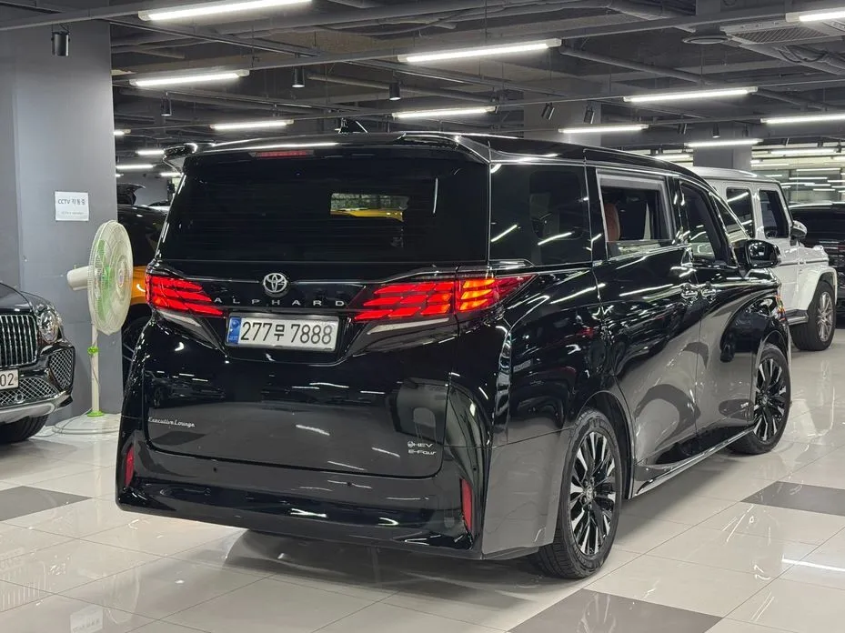 Toyota Alphard 2024 из KR, фото 7