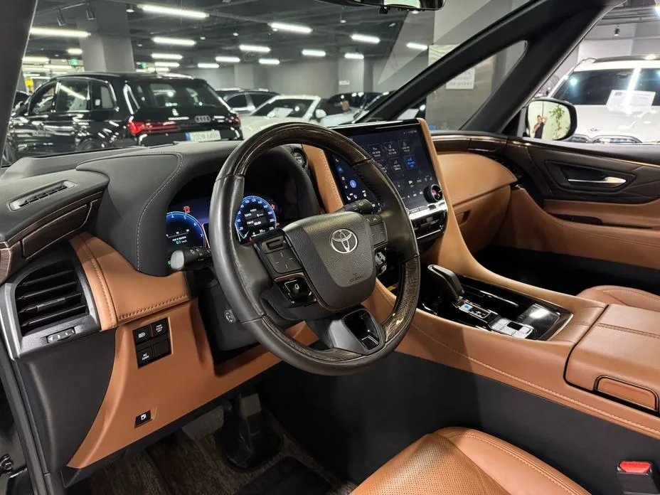 Toyota Alphard 2024 из KR, фото 6