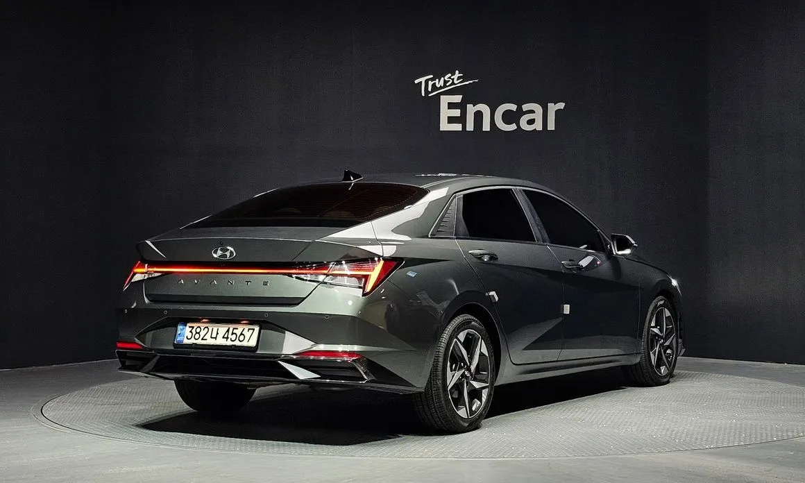 Hyundai AVANTE — фото 3