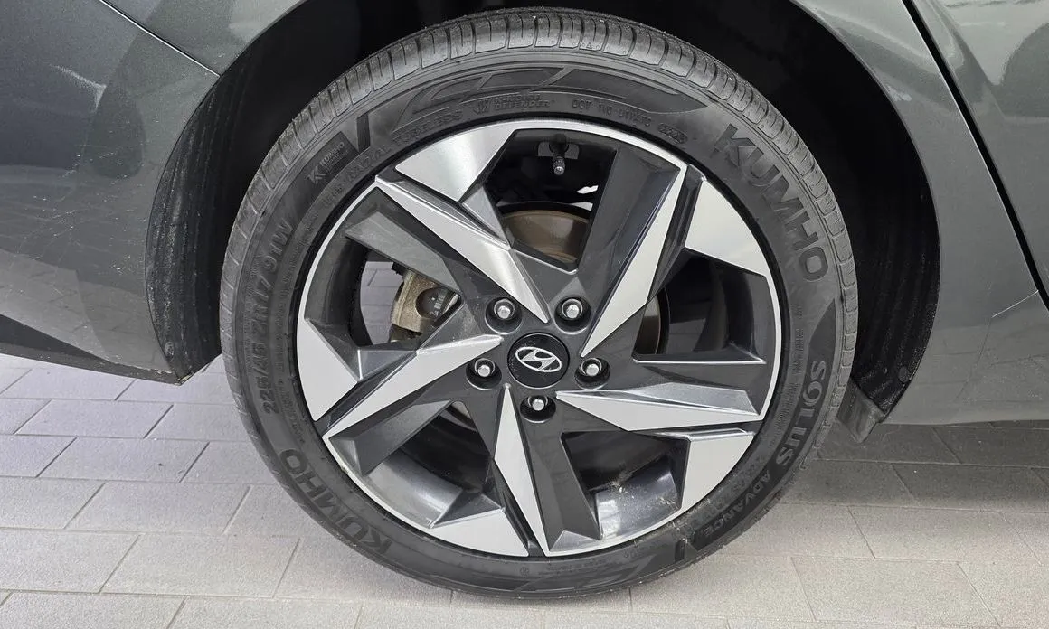 Hyundai AVANTE — фото 2