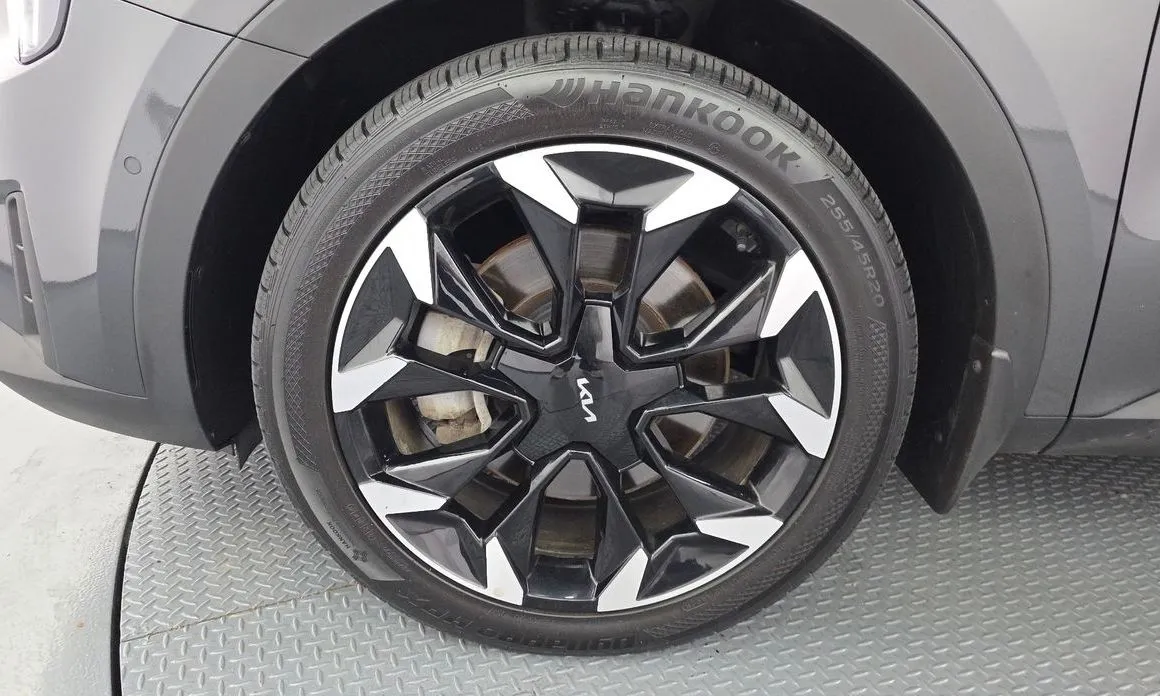 Kia Sorento — фото 8