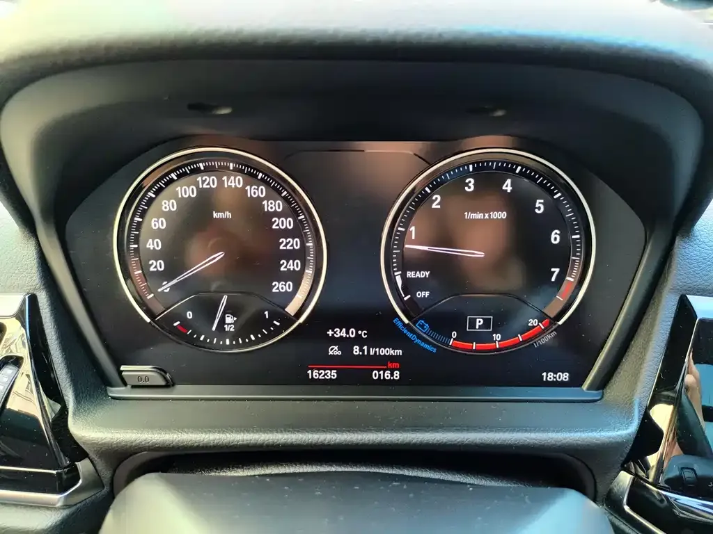 BMW 1 Series 2023 из CN, фото 2