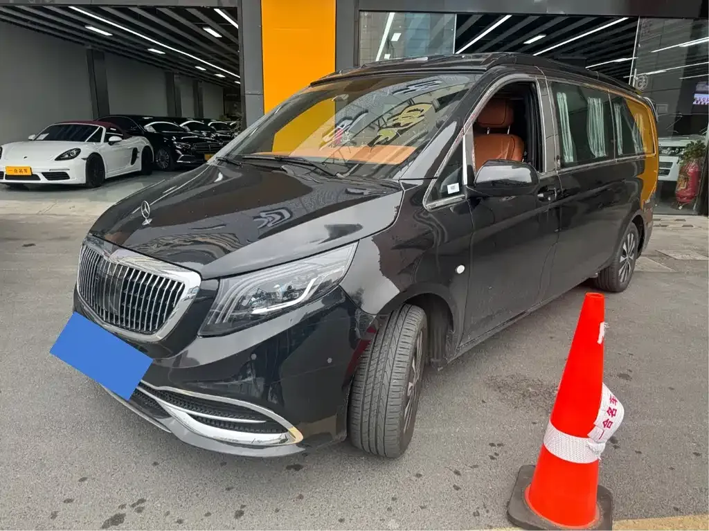 Mercedes-Benz Vito — фото 1