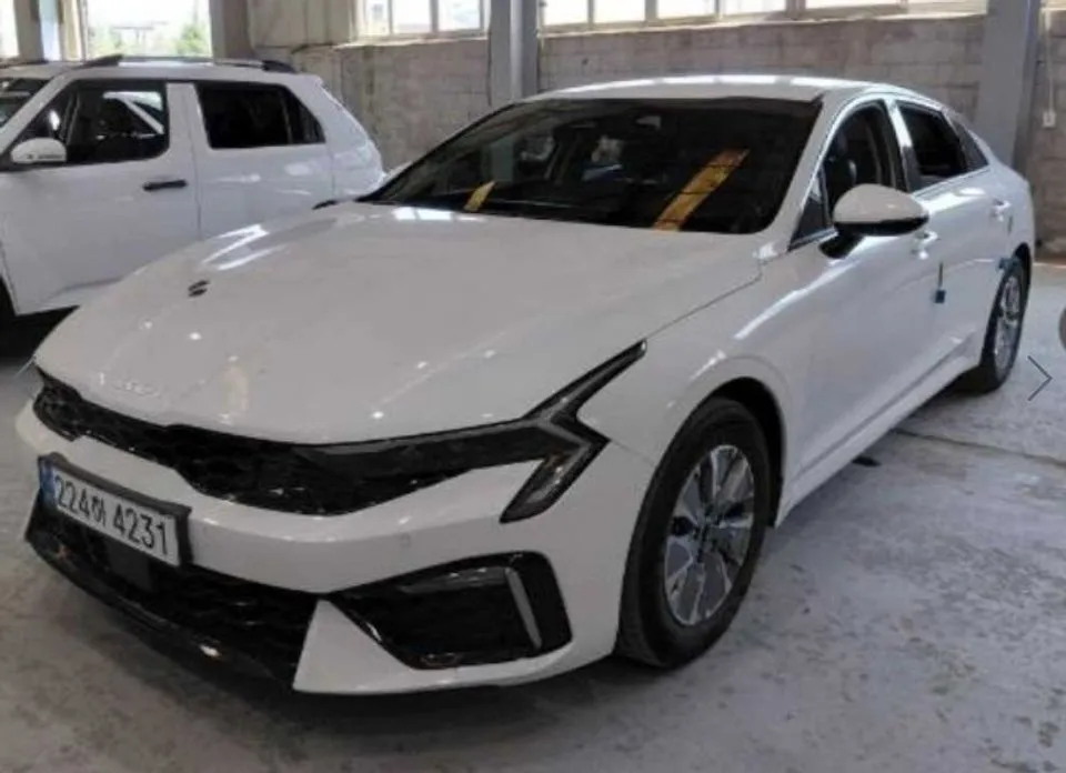 Kia K5 HEV Prestige 1