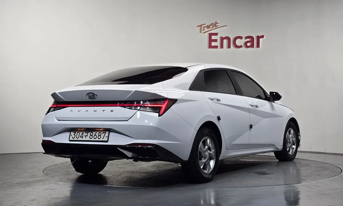 Hyundai AVANTE 2022 из KR, фото 2
