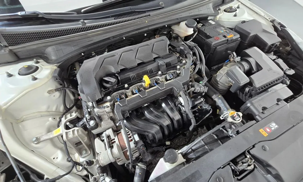 Hyundai AVANTE 2022 из KR, фото 4