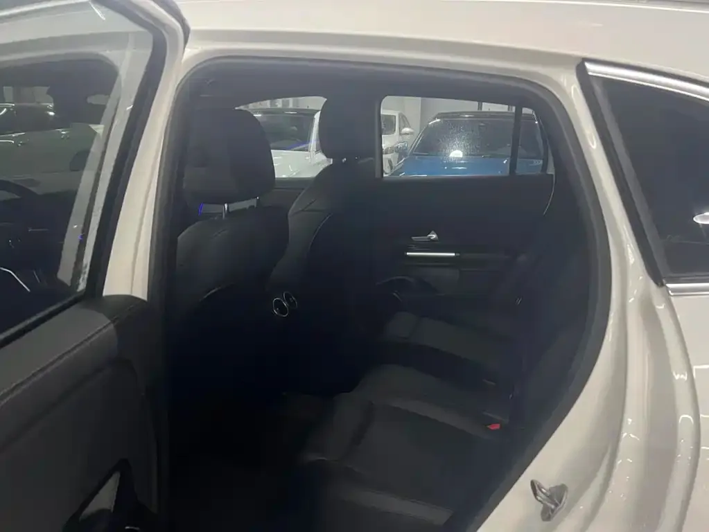Mercedes-Benz GLA 2021 из CN, фото 3