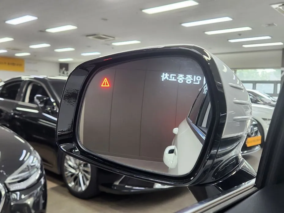 Kia Sorento — фото 9