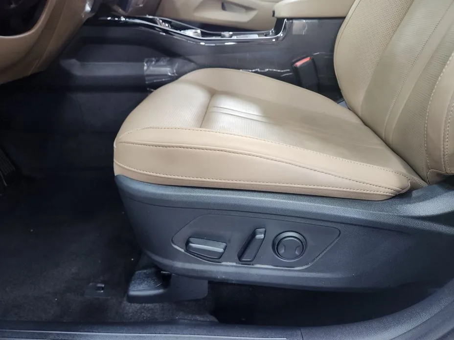 Kia Sorento — фото 8