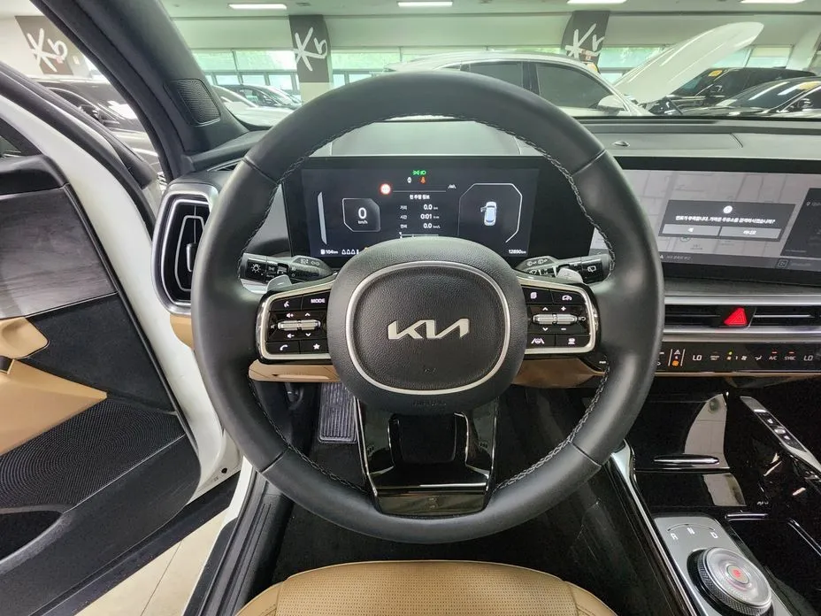 Kia Sorento — фото 7