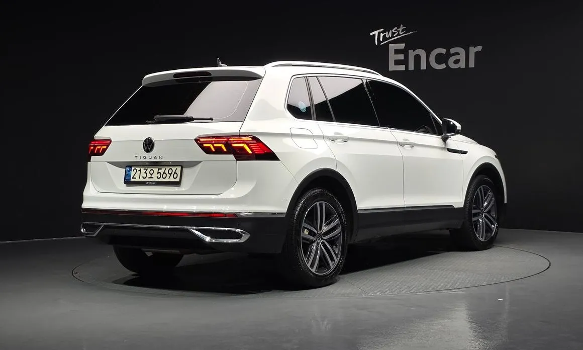 Volkswagen Tiguan — фото 5