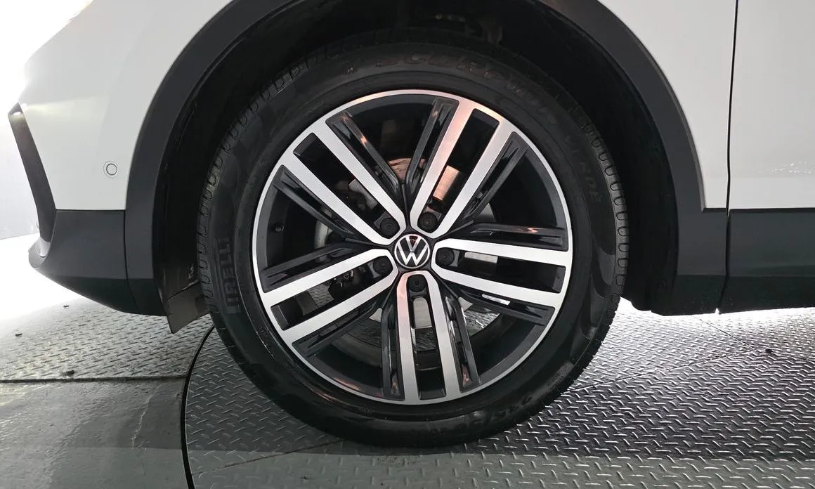 Volkswagen Tiguan — фото 9