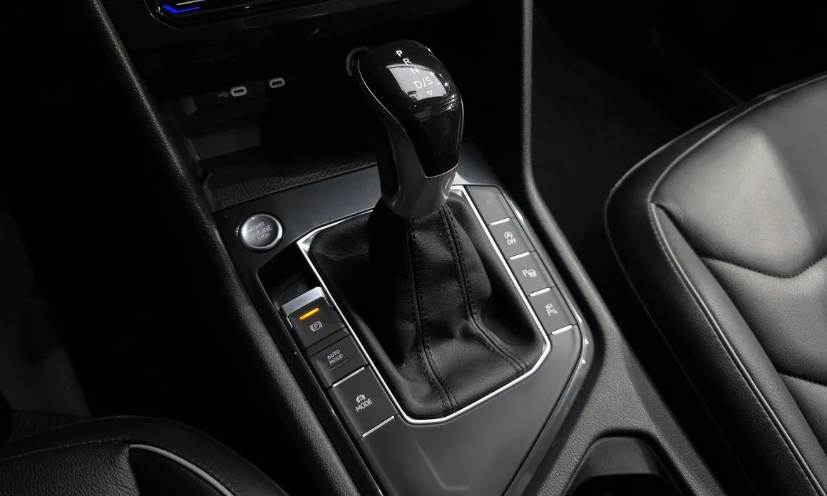 Volkswagen Tiguan — фото 4